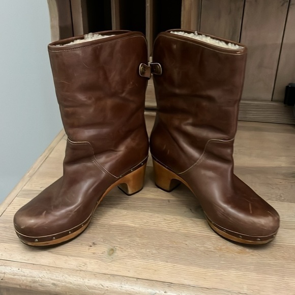 UGG Lynnea Boots Chestnut Leather Sheepskin Lining Wooden Platforms Clog Size 7 - Picture 12 of 12